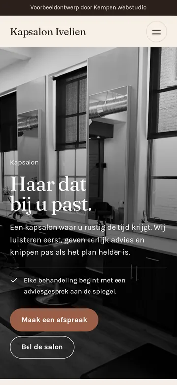 Schermafbeelding van het voorbeeldontwerp Kapsalon Ivelien op een smartphone